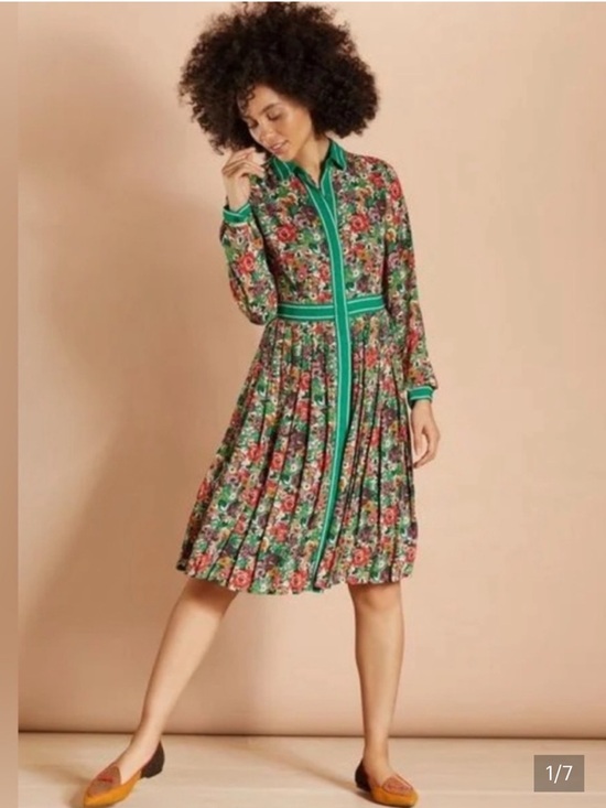 Brooks Brothers Dresses & Skirts - Brooks Brothers Green Floral Pleated Long-Sleeve Shirt Dress